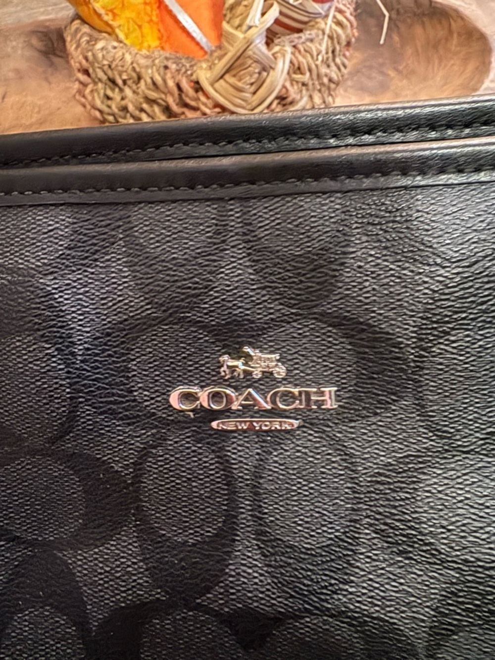 Preloved Coach Black Signature Logo Canvas Tote - Picture 8 of 17